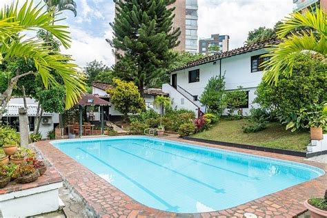 hotel premium real medellin